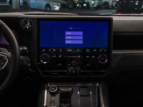 Certified 2025 Lexus GX 550 w/ Cold Area Package image 13