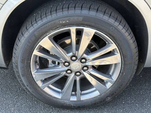 Certified 2024 Cadillac XT6 Premium Luxury image 17