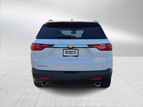 Used 2023 Chevrolet Traverse LT image 7