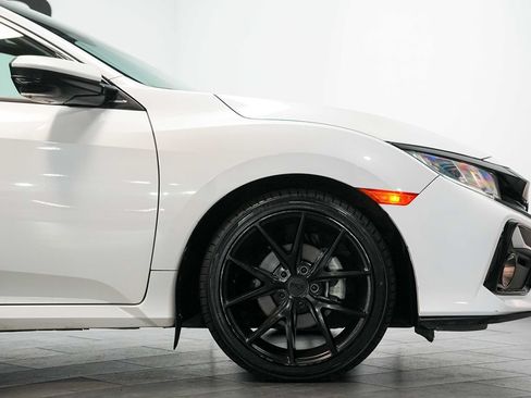 Used 2020 Honda Civic EX image 9