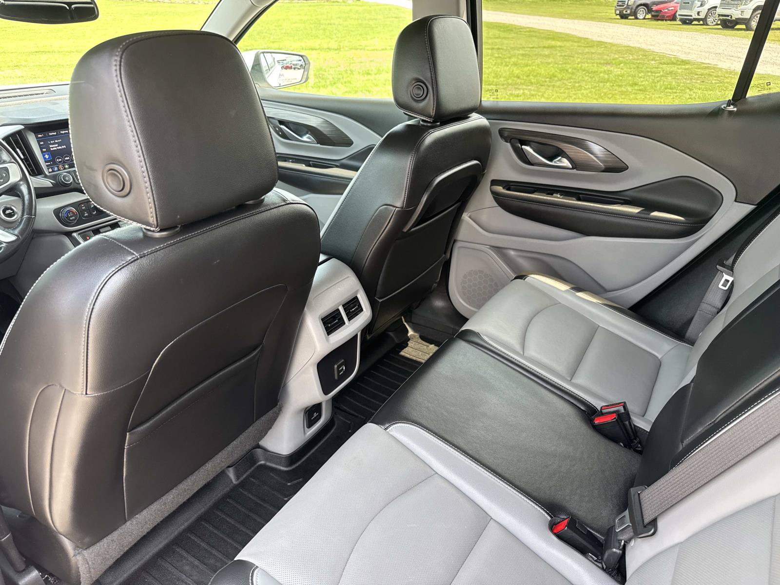Used 2022 GMC Terrain SLT AWD/4WD image 15