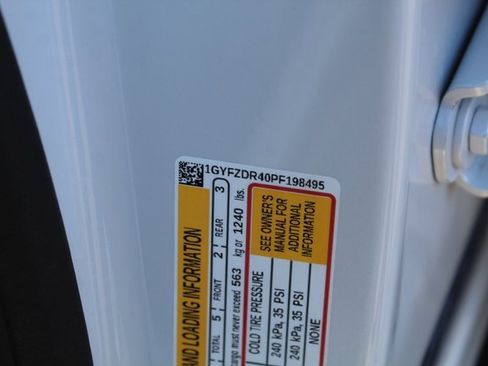 Used 2023 Cadillac XT4 Premium Luxury w/ Driver Assist Package image 38