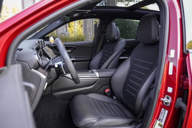 Used 2023 Mercedes-Benz GLC 300 w/ AMG Line image 32