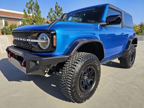 Used 2021 Ford Bronco Wildtrak image 3