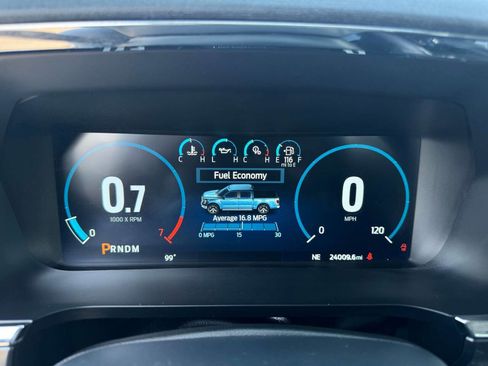 Used 2022 Ford F150 Lariat image 23