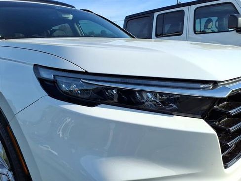 Used 2023 Honda CR-V EX-L image 3