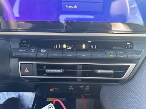 Used 2026 Toyota Camry SE w/ Multimedia Upgrade Package image 19