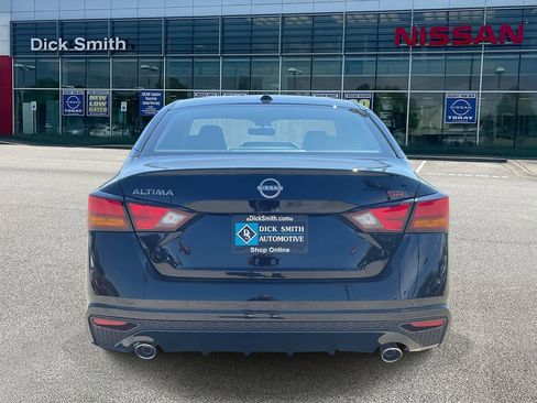 New 2025 Nissan Altima 2.5 SR image 5