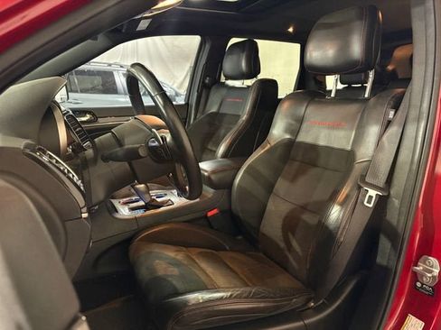 Used 2021 Jeep Grand Cherokee Trailhawk AWD/4WD image 5