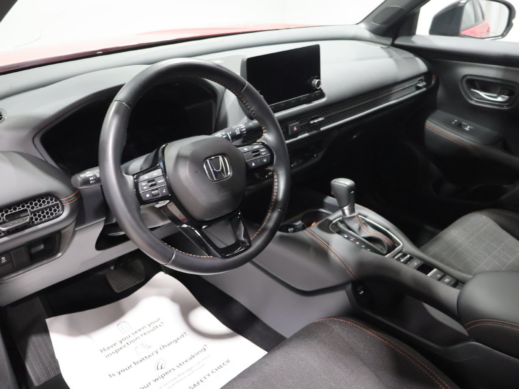 Used 2025 Honda HR-V Sport image 16