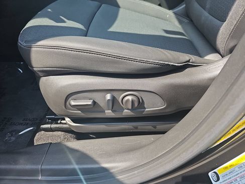 Certified 2023 Buick Encore GX Select w/ Sport Touring Package FWD image 35