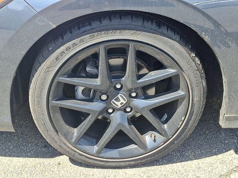 Used 2024 Honda Civic Sport image 11