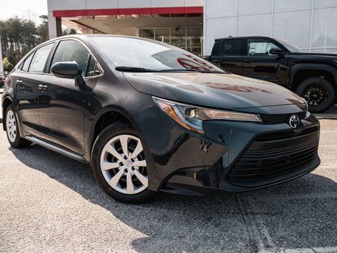 New 2026 Toyota Corolla LE image 1
