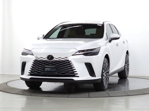 Used 2024 Lexus RX 350 w/ Convenience Package image 3