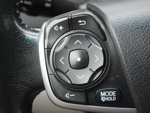 Used 2014 Toyota Camry XLE FWD image 30