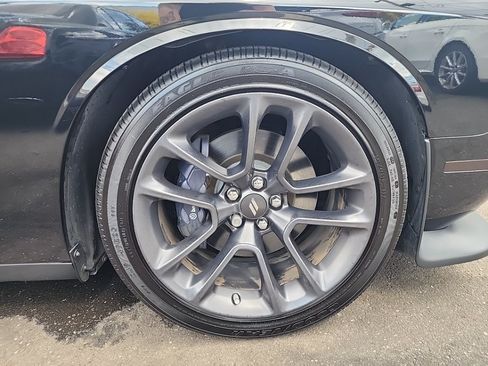 Used 2021 Dodge Challenger R/T Scat Pack RWD image 17