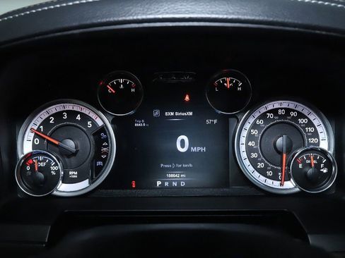 Used 2015 RAM 3500 Laramie w/ Convenience Group AWD/4WD image 24