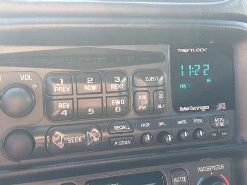 Used 2001 Chevrolet Corvette Convertible w/ Preferred Equipment Group2 image 23