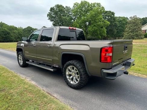 Used 2015 GMC Sierra 1500 SLT w/ SLT Crew Cab Value Package AWD/4WD image 9