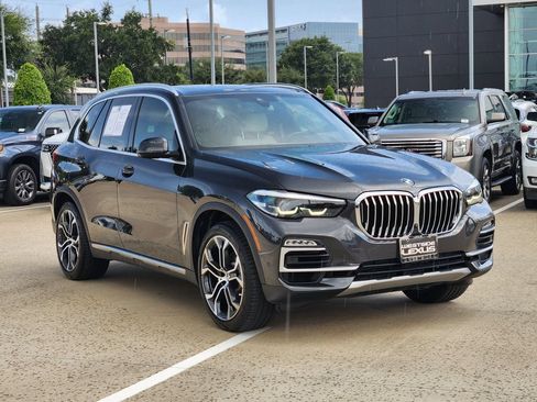 Used 2020 BMW X5 sDrive40i w/ Premium Package RWD image 3