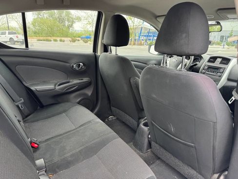 Used 2015 Nissan Versa SV FWD image 15