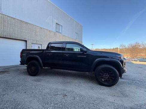 Used 2024 Chevrolet Colorado Trail Boss w/ Advanced Trailering Package AWD/4WD image 9