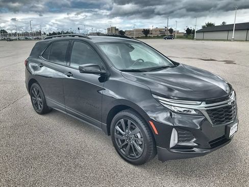 Used 2022 Chevrolet Equinox RS w/ LPO, Floor Liner Package AWD/4WD image 12