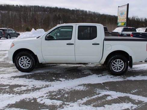 Used 2016 Nissan Frontier SV w/ SV Value Truck Package image 2
