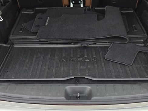 Used 2023 Nissan Pathfinder Platinum AWD/4WD image 10