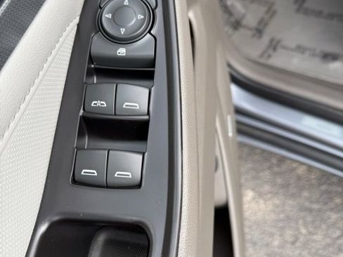 Used 2020 Chevrolet Traverse Premier image 15