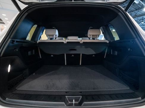 Certified 2025 Mercedes-Benz GLB 250 4MATIC image 33