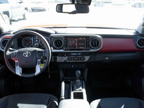 Used 2021 Toyota Tacoma SR5 image 15