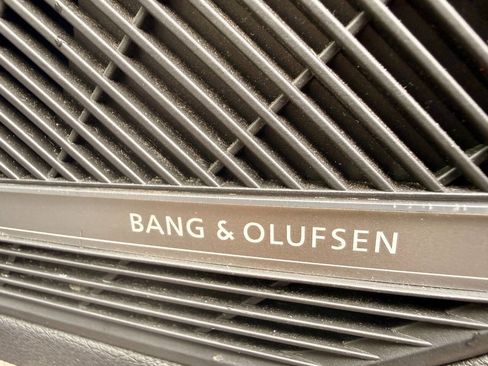 Used 2017 Audi A4 2.0T Premium Plus w/ Premium Plus Package image 24