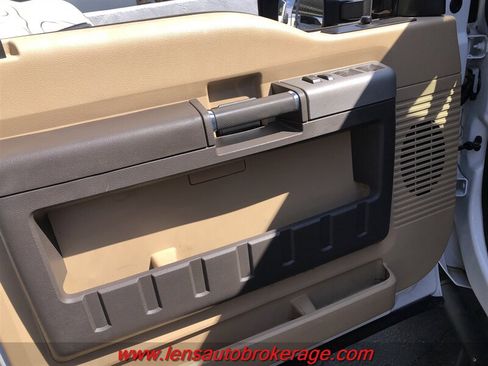 Used 2015 Ford F350 XLT AWD/4WD image 9
