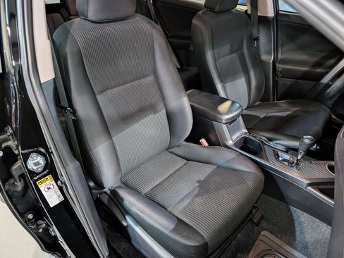 Used 2014 Toyota RAV4 LE AWD/4WD image 30