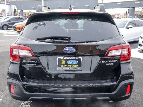 Used 2018 Subaru Outback 3.6R Limited image 4