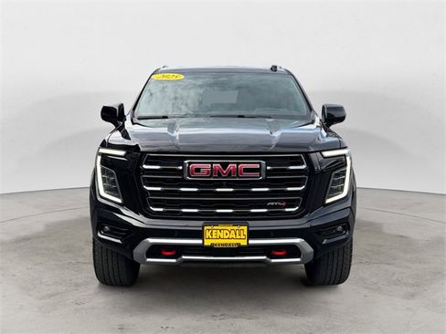 Used 2025 GMC Yukon AT4 w/ AT4 Premium Package image 2
