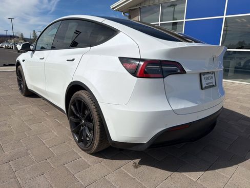 Used 2021 Tesla Model Y 2WD image 5