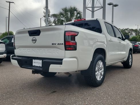 Certified 2022 Nissan Frontier SV image 5