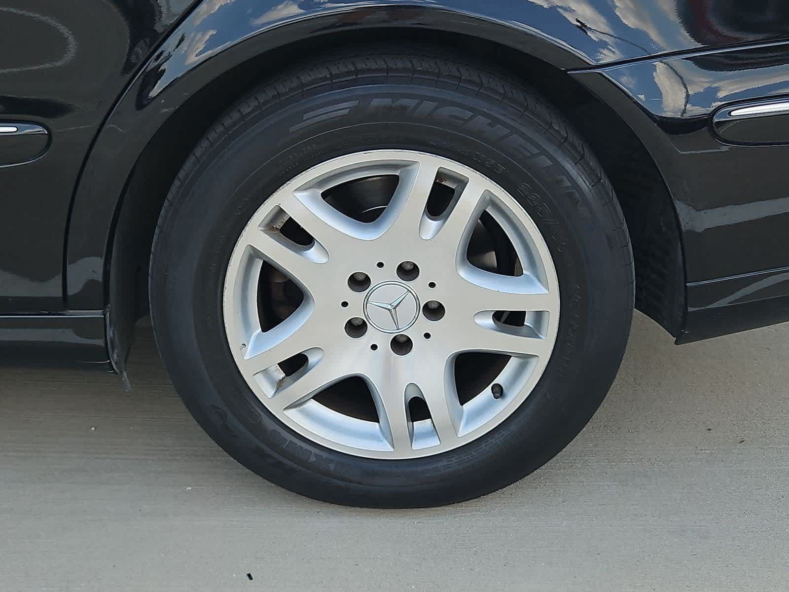 Used 2006 Mercedes-Benz E 320 CDI Sedan image 13