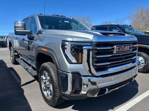 New 2026 GMC Sierra 3500 SLT w/ SLT Premium Package AWD/4WD image 2