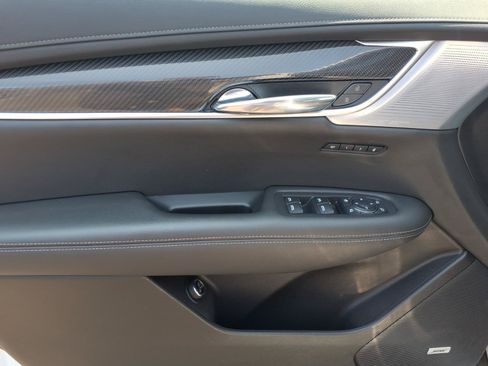 Certified 2023 Cadillac XT6 Sport w/ Technology Package AWD/4WD image 20