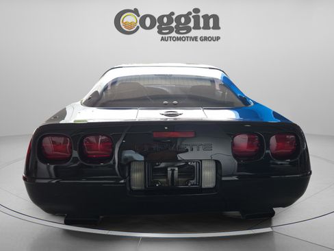 Used 1996 Chevrolet Corvette Coupe image 4