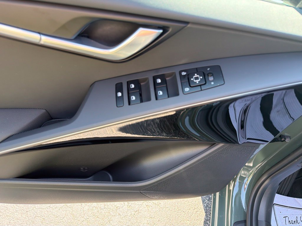Used 2024 Kia Niro Wind FWD image 14