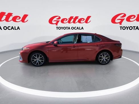 Used 2024 Toyota Camry XLE image 5