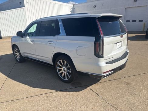 Certified 2023 Cadillac Escalade Premium Luxury Platinum image 10