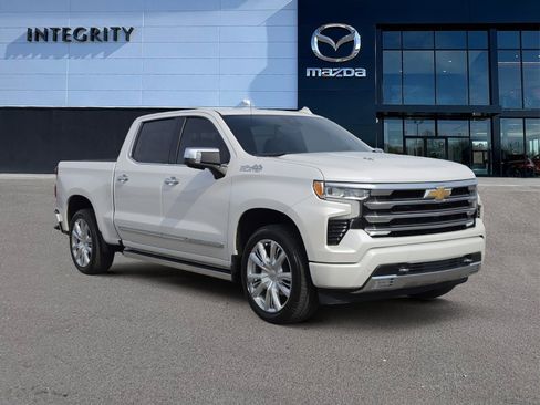 Used 2024 Chevrolet Silverado 1500 High Country w/ Technology Package image 1