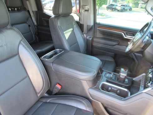 Used 2025 GMC Sierra 1500 Denali w/ Denali Reserve Package AWD/4WD image 10
