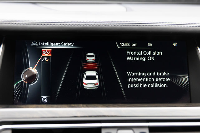 Used 2014 BMW 750i RWD image 15