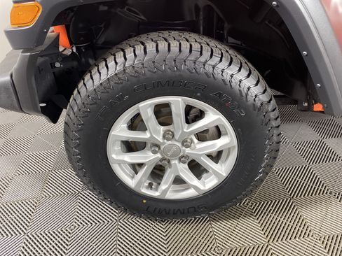 Used 2023 Jeep Wrangler Unlimited Sport AWD/4WD image 12